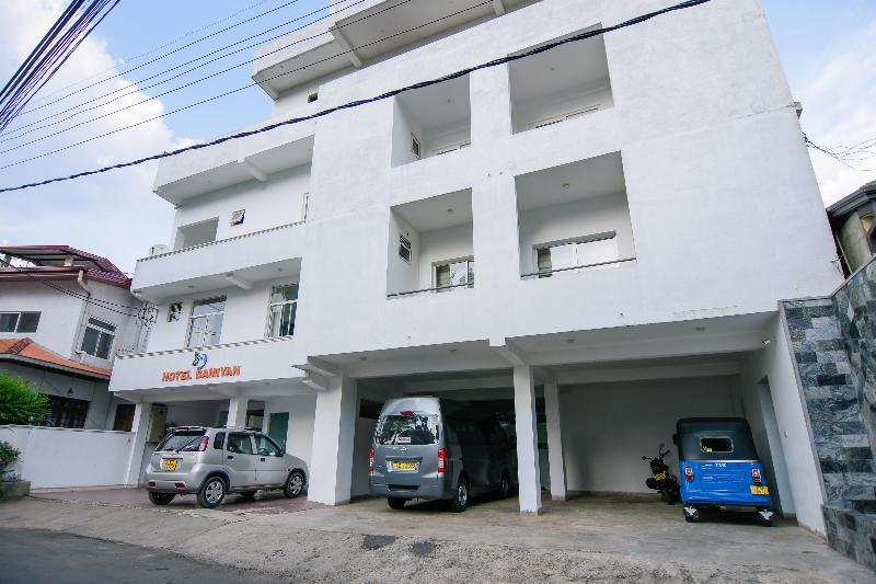 Oyo 238 Selva'S Guest House นูวาราเอลิยา ภายนอก รูปภาพ