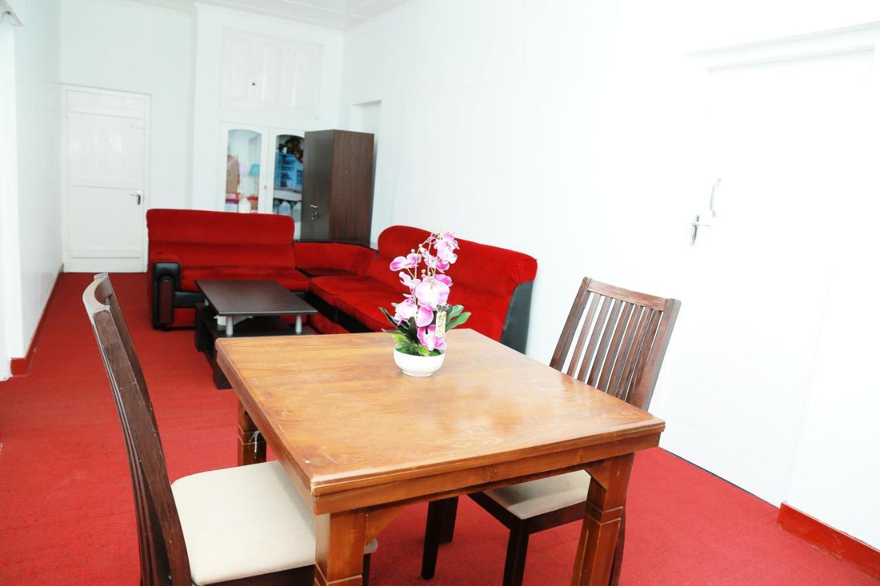 Oyo 238 Selva'S Guest House นูวาราเอลิยา ภายนอก รูปภาพ